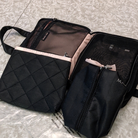 Mary Kay Handbags - NEW Mary Kay Toiletries Cosmetic Organizer